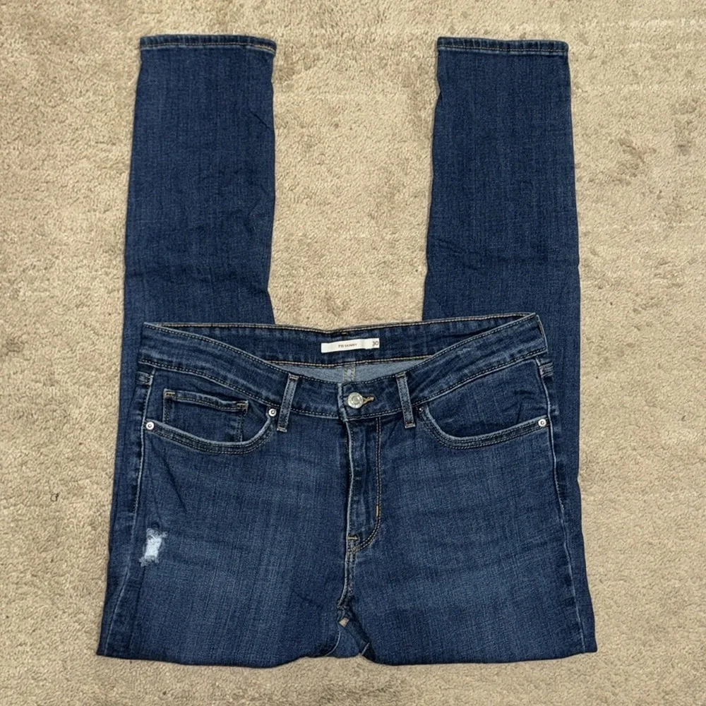 Levi’s 711 Skinny Jeans - Picture 3 of 5